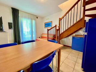 Holiday house with shared pool - 3