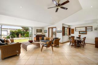 Beachfront on Waiheke - Onetangi - 9