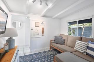 Amity Waterfront Cabins - Cardhu - 7