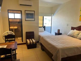 Hotel la Cueva Limon - Puerto Limón - 5