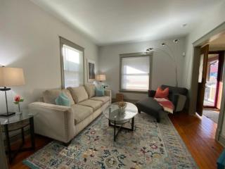 Westport Plaza Stay 2BR Cozy Escape - 7