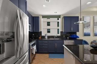 Just a Dream - 26th Floor Luxury Sapphire condo - 8