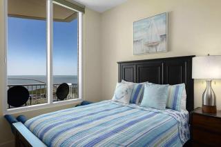 Just a Dream - 26th Floor Luxury Sapphire condo - 6