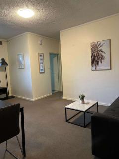 Homely Auburn 2BR - Fast Access to Sydney & Beyond - 4