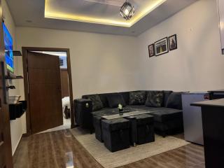 Cozy 1BKH Luxury Apartment - 5
