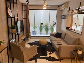 Apartamento quadra Mar com Garagem - 0