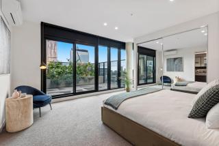 Complete Host Flagstaff Hill Apartments - 1