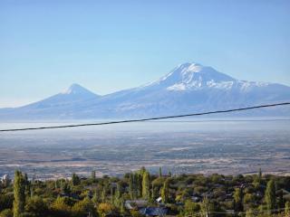 Madoyans Rest House - 0