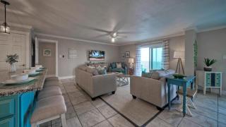 Gulf Views Pools Tennis Pickleball Beach Access Awesome Beachfront by AvantStay - 3