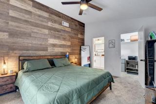 Cozy Casita, Fireplace, Backyard, Quiet - 1