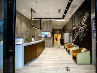 GreenTree Alliance Hotel Chongqing Fortune Plaza Xingfu Square Guangdianyuan Light Rail Station - 2
