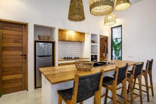 Villa Ce La Vie - 4BR Villa in Tumbakbayuh - 4