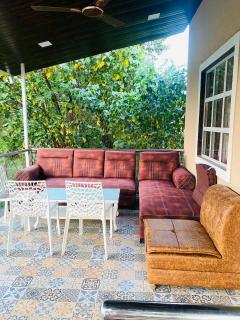 The White House Retreat Poolvilla - 9