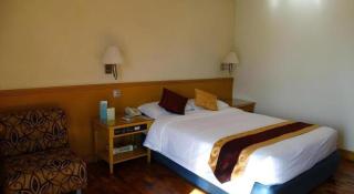 The Aloha Hotel - 5