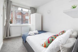 Modern & Comfy Fulham 1-Bed Apt by StayStayStay - 8