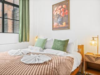 The Gilder 2BR Birmingham JQ with Parking & WiFi - 9