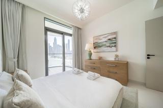 Modern 2BR Retreat with Stunning Sea Views - 3