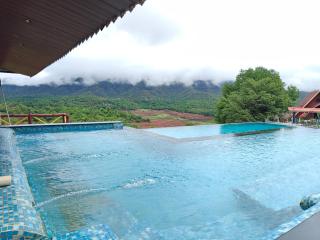 Brownstone Resort - 2