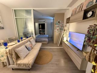 Santorini Coastal Theme Sea and Mountain View One Bedroom Condo with Private Balcony on 19th Floor in Hua Hin Beach Thailand - 0