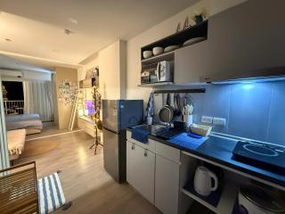 Santorini Coastal Theme Sea and Mountain View One Bedroom Condo with Private Balcony on 19th Floor in Hua Hin Beach Thailand - 7
