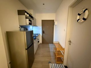 Santorini Coastal Theme Sea and Mountain View One Bedroom Condo with Private Balcony on 19th Floor in Hua Hin Beach Thailand - 6