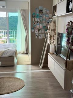 Santorini Coastal Theme Sea and Mountain View One Bedroom Condo with Private Balcony on 19th Floor in Hua Hin Beach Thailand - 2