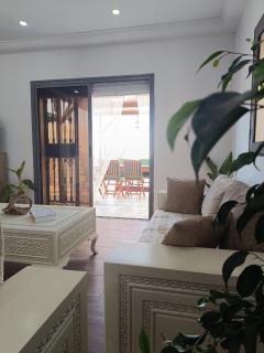 Family Friendly Villa and Studio with Swimming Pool - 3