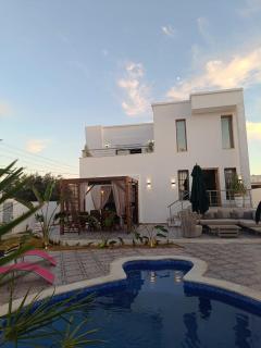 Family Friendly Villa and Studio with Swimming Pool - 2