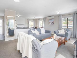 Onemana Magic Holiday Home - 4