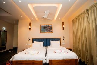 Khamsum Phuntsholing - 6
