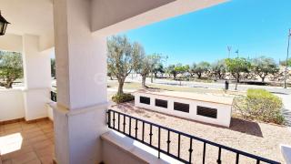 Spacious Ground Floor Apartment, Free WiFi, Patio, AC - 2