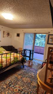 Comfy, Cozy BnB Kent WA "Private Bathroom" - 5