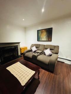 Spacious unit located in the heart of Mississauga - 2