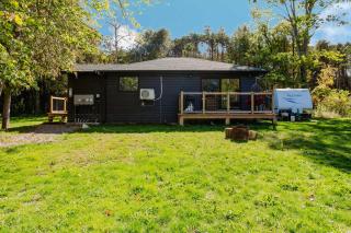 3-bedroom Villa in Lakefield #15 - 0