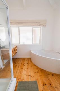 Mooiplekkie - 4 Bedroom Beach Cottage - 3