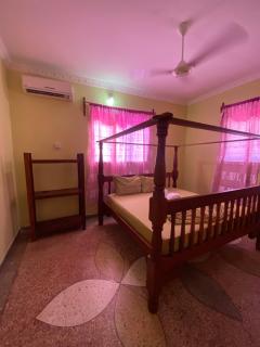 Zazu Beach House - 3