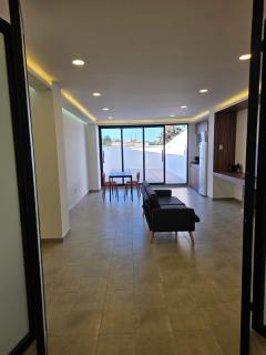 Modern 1-Bed Apartment in Miguel Hidalgo with Balcony - 1