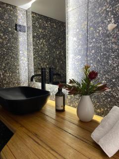 Bold and Vibrant with large bathtub and rain shower - 2