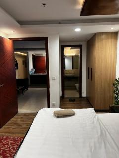 Gold CREST Apartments - 4