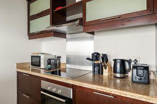FIRST CLASS 1BR Downtown Luxury - 4