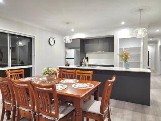 The Fresh Nest - Brand-New Home for Work & Rest - 8