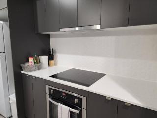 Brand New 5 Bedroom Park Ridge Family Home, Fast WIFI, Secure Parking - 3