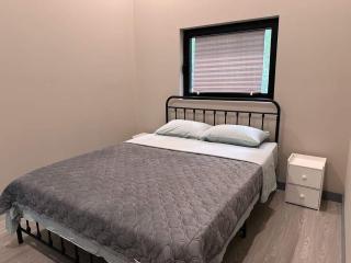 3-bedroom Lakefront Villa #7 - 2