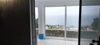 Stunning ocean view with 3 islands in front of you - 1