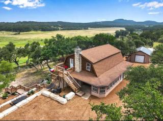 Sunshine Lakehouse at Canyon Lake - 9