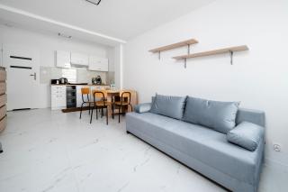 Łódź Urban Serenity Studio #10 by BookingHost - 0