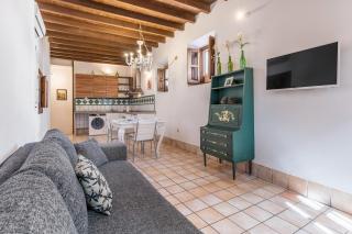 Apartment Elvira Street with Wifi - 9