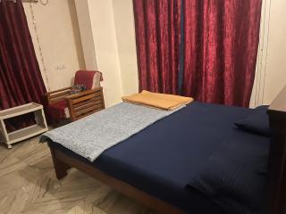 Centrally Located 2bhk Lakdikapul - 1