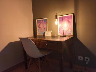Chambre spacieuse avec bureau et balcon - Millas - 6