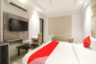 Hotel Premium Suites Near Delhi Airport - 1